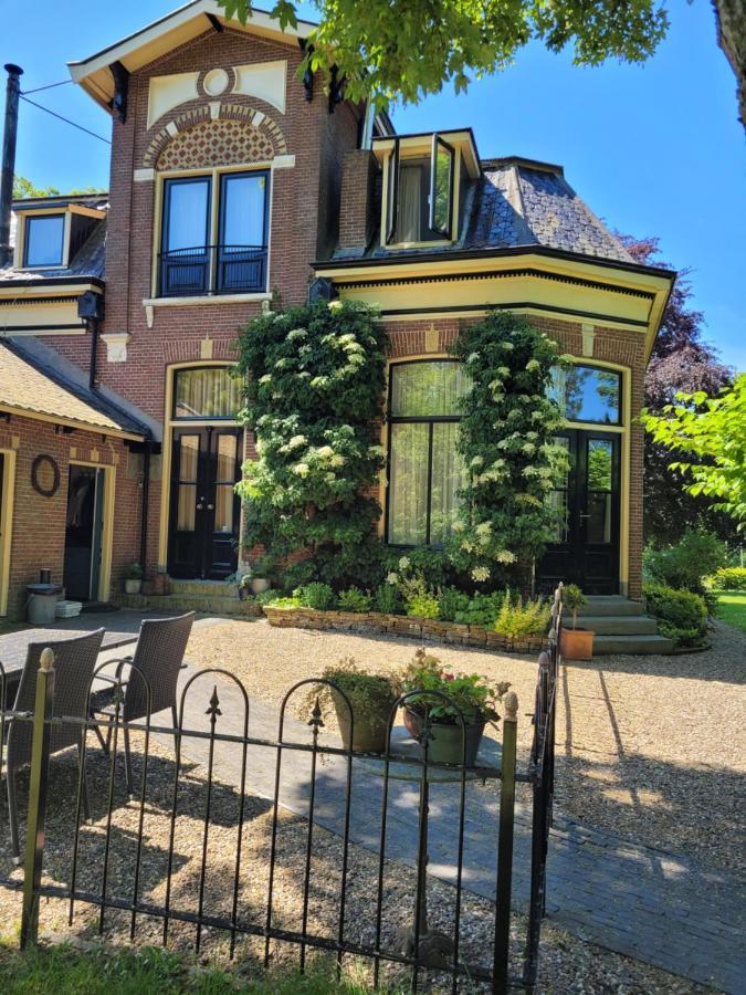 Pastorie Waaxens Bed & Breakfast ภายนอก รูปภาพ