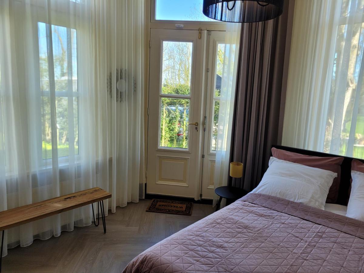 Pastorie Waaxens Bed & Breakfast ภายนอก รูปภาพ