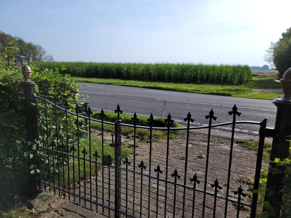 Pastorie Waaxens Bed & Breakfast ภายนอก รูปภาพ